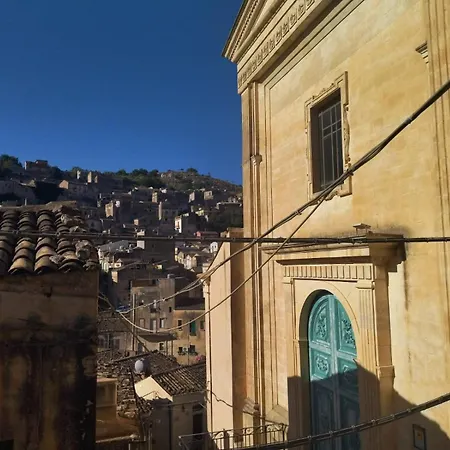 Lt * Modica
